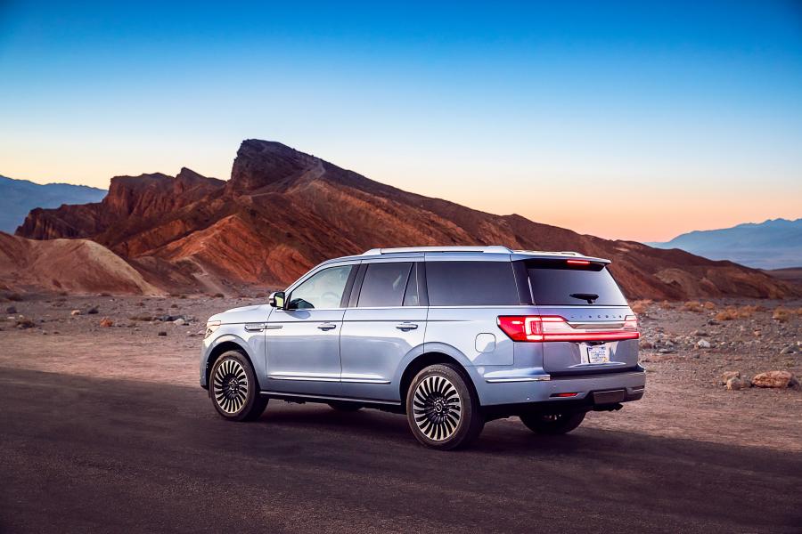  Lincoln Navigator Black Label 2017 года  (фото 42 из 52)